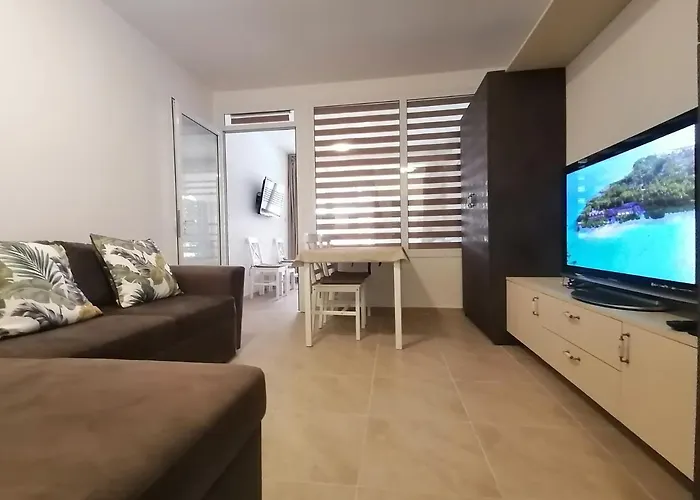 Belisima 204 B Apartment Rawda